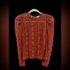 Iris lace long sleeve